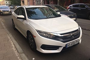 Прокат автомобиля Honda Civic 2017